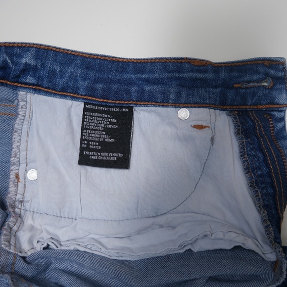Embroidered Cut Off Jeans - Picture 8 of 8